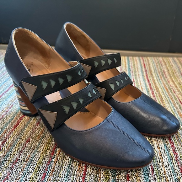 Fluevog NEARLY NEW Greater Expectations Pettitt navy geometric slip on pump -8 - Picture 2 of 16